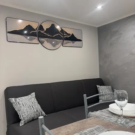 Semesterbostad La 75 Stella *