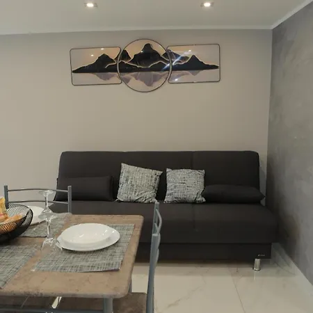 La 75 Stella Semesterbostad